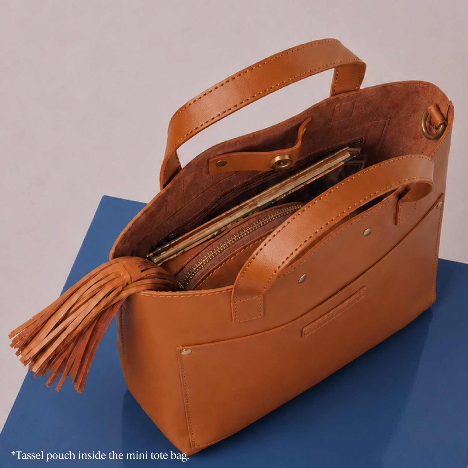 #Color_Saddle Tan